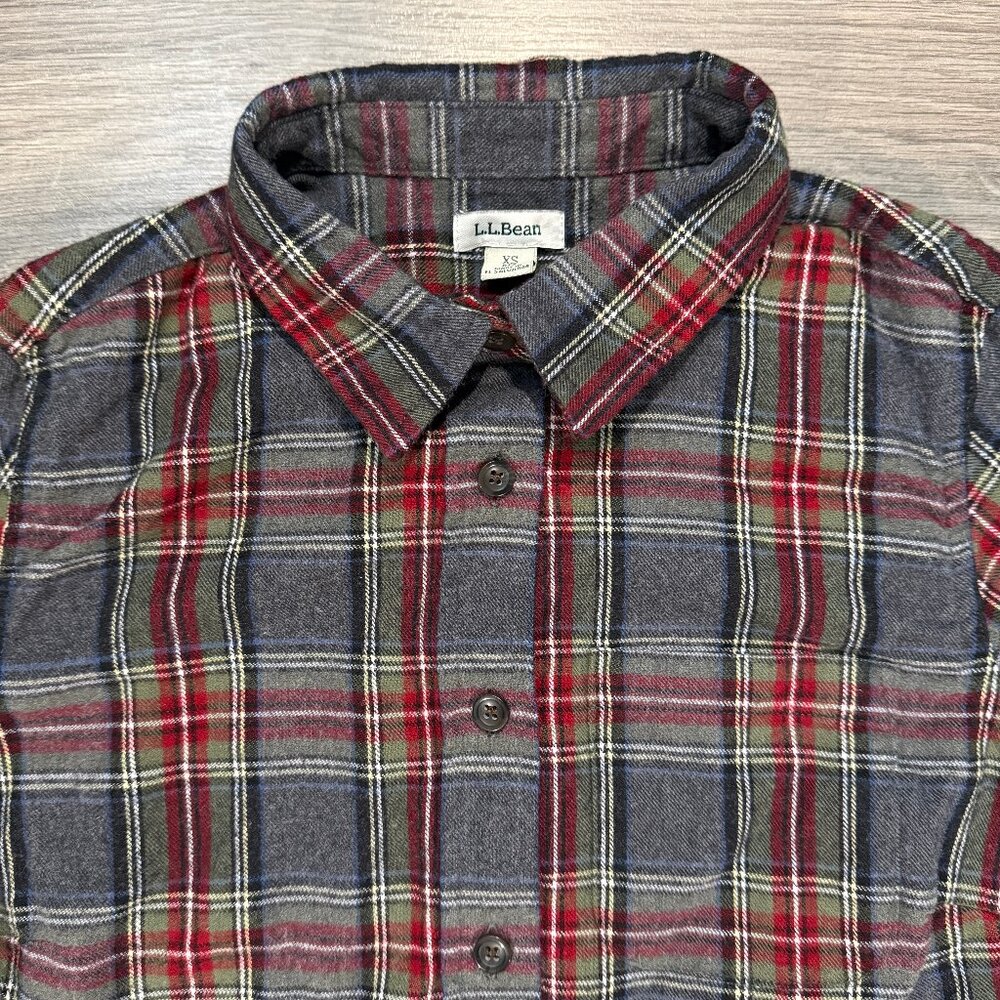 L.L. Bean Women’s Scotch Plaid Flannel Shirt - Grey - Picture 7 of 10
